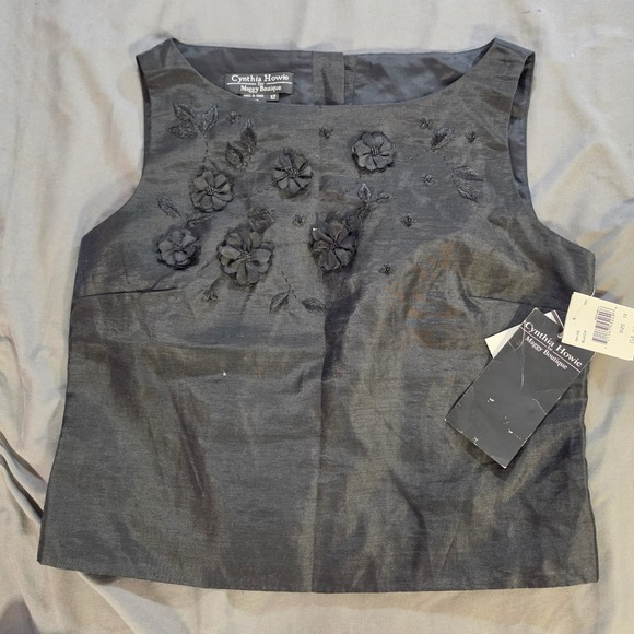 Maggy Boutique Tops - Cynthia Howie Maggy Boutique Black Floral Applique Button Back Shell Top 12
